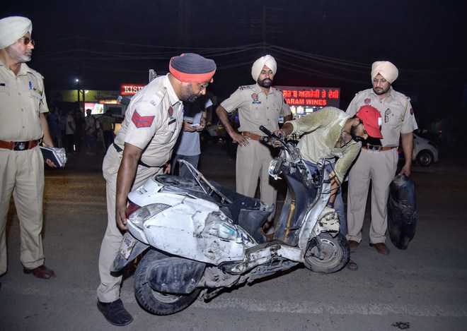 3 killed in two road accidents