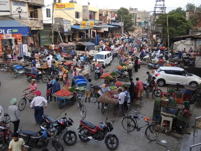 Traffic chaos irks residents : The Tribune India