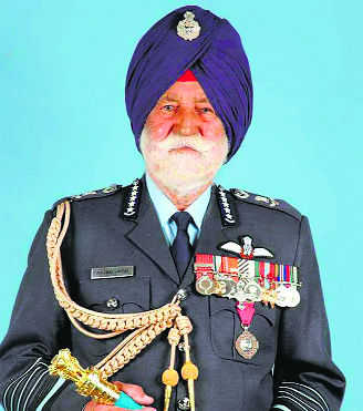 IAF felicitates trust founded by Arjan Singh