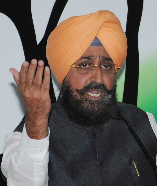 Amarinder being dictated by external forces: Bajwa