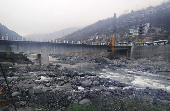 कुल्लू के महत्वपूर्ण भूतनाथ पुल की अभी तक मरम्मत नहीं हुई - द ट्रिब्यून