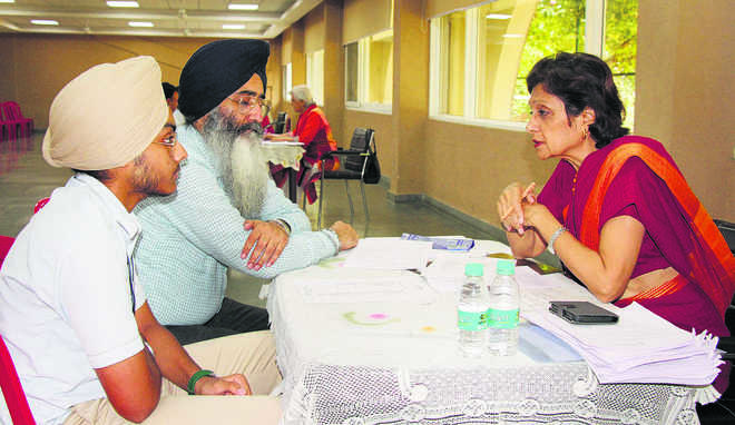Students Look Beyond Skies For High Flying Careers Albuquerque The Tribune India